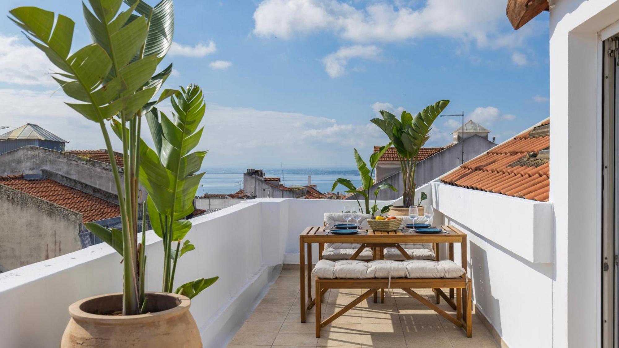 Appartement Authentic Living With A View By Lovelystay