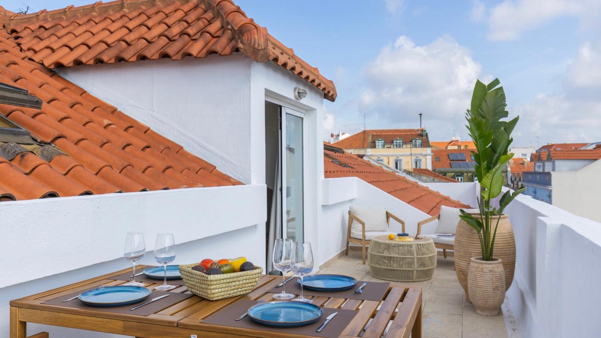 Authentic Living With A View By Lovelystay Lisbon