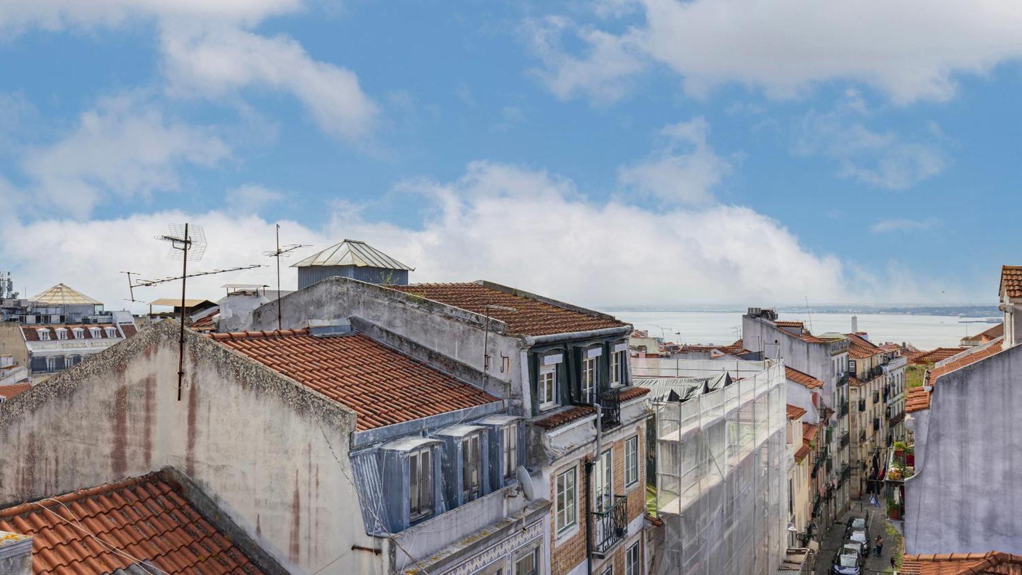 Apartment Authentic Living With A View By Lovelystay