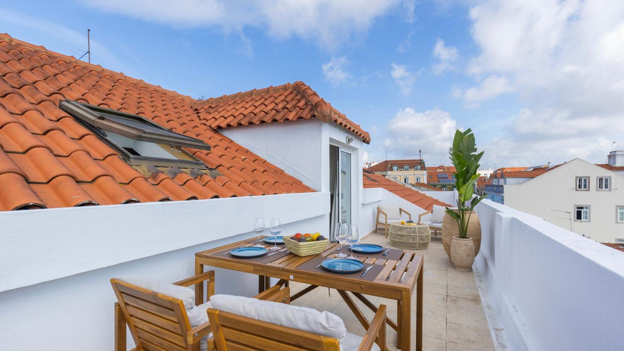 Authentic Living With A View By Lovelystay *